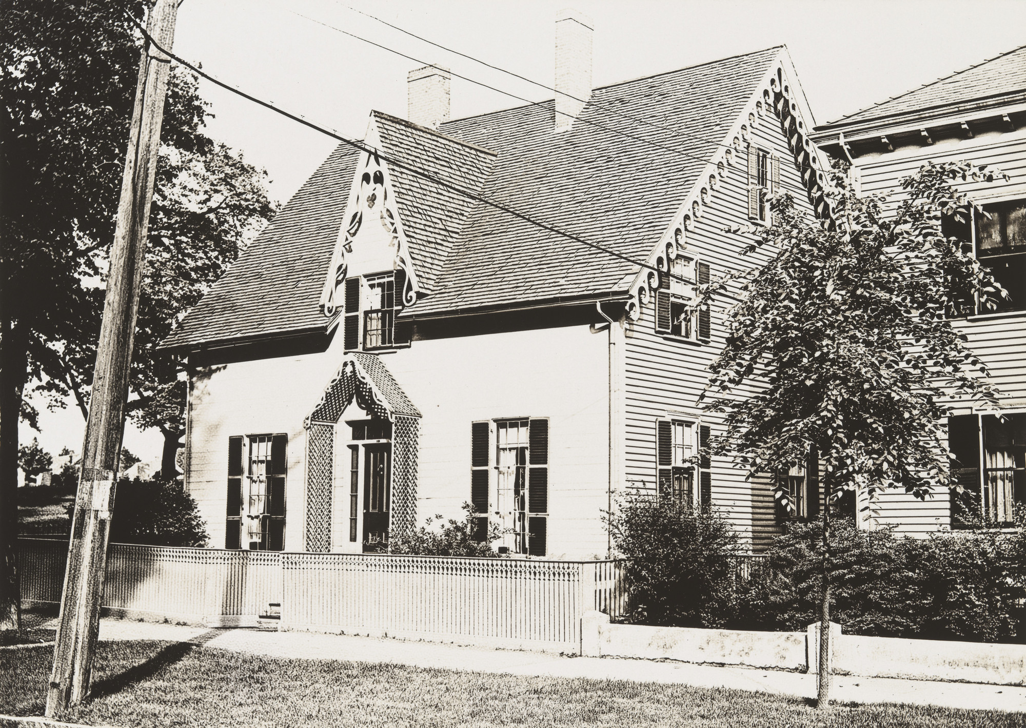 Walker Evans. Gingerbread House, Salem, Massachusetts