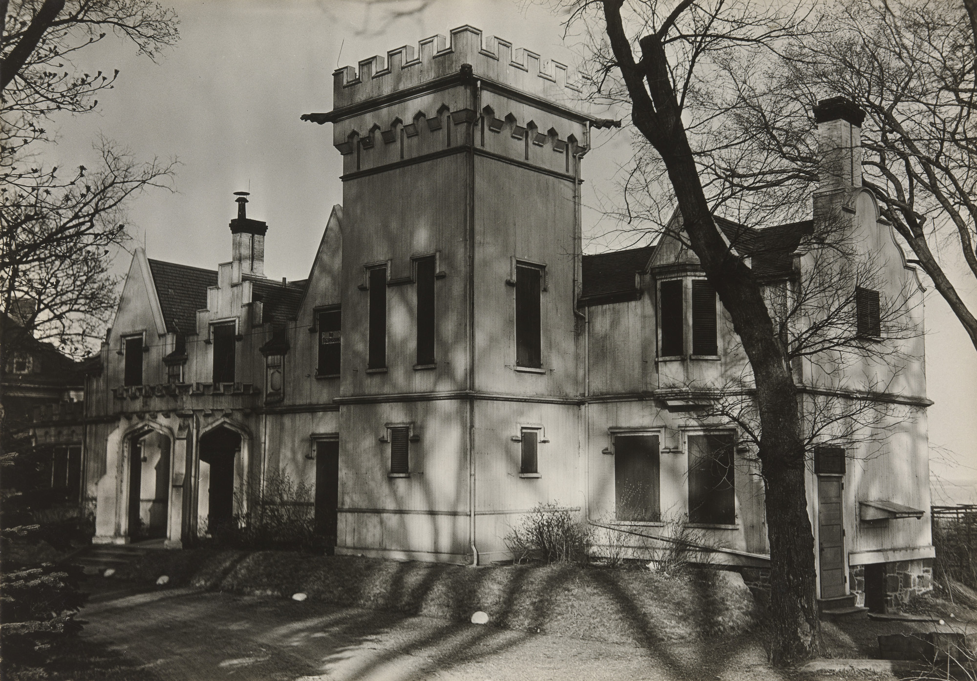 Walker Evans. Gothic House, Front View, Lynn, Massachusetts