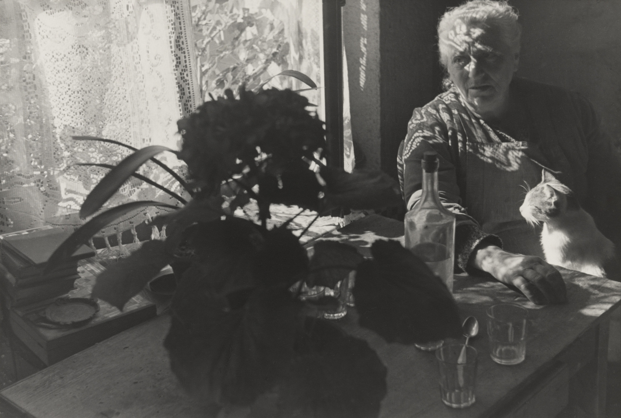 Henri Cartier-Bresson. Madame Mellie