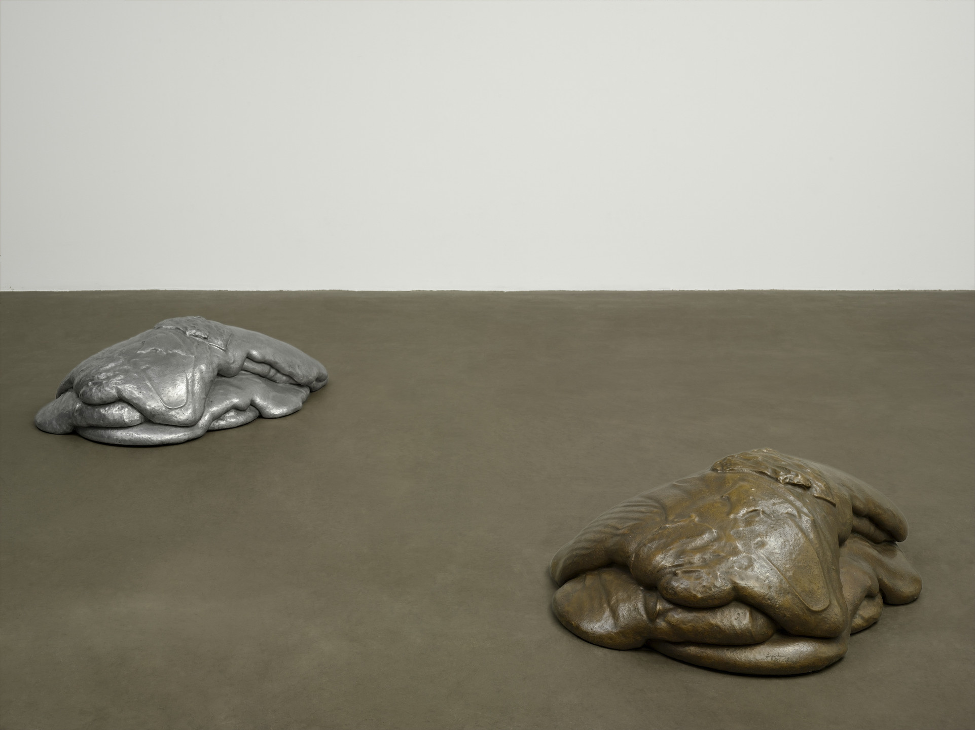 Lynda Benglis. Modern Art. 1970-74 (cast 1973-74)