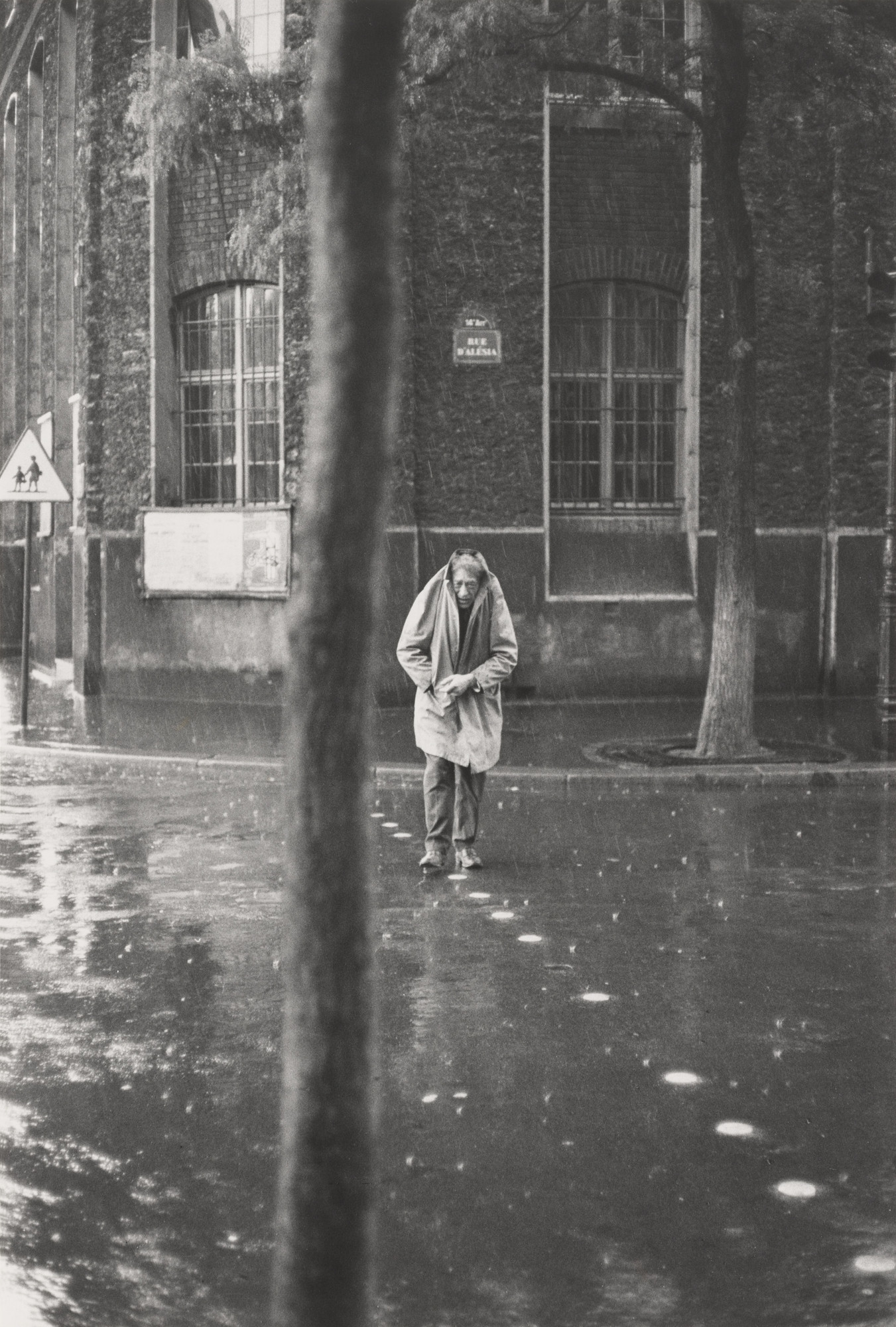 Henri Cartier-Bresson. Alberto Giacometti Going Out for Breakfast, Paris