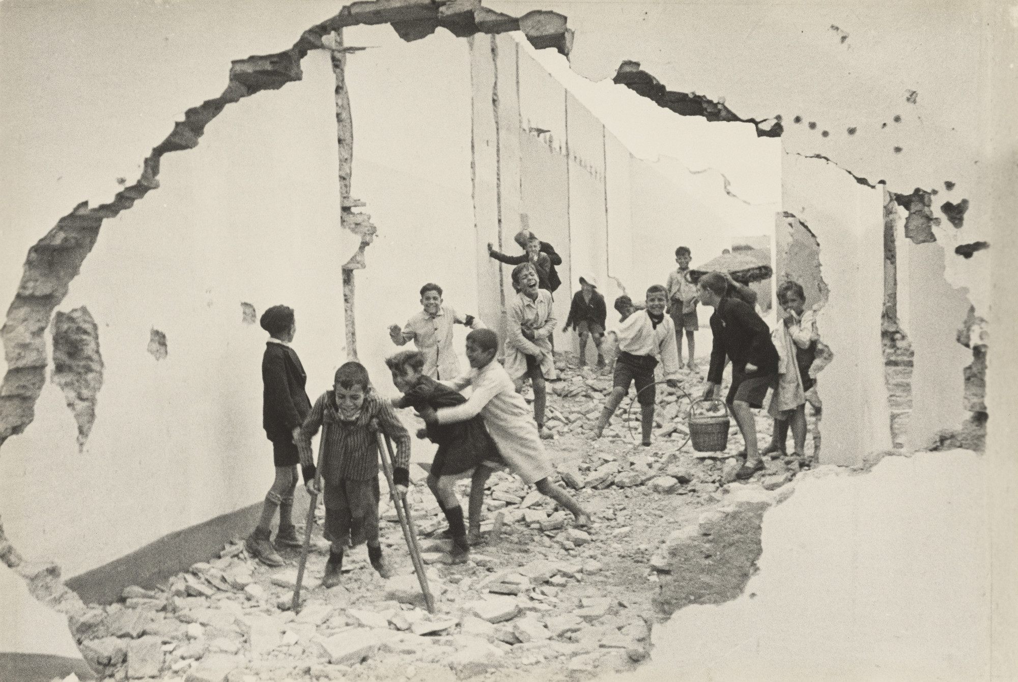 Henri Cartier-Bresson. Seville, Spain