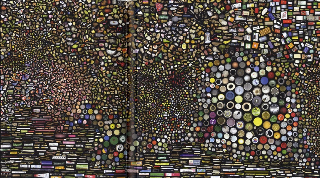 Hong Hao. My Things No. 5 - 5000 Pieces of Rubbish in 2002. 2002