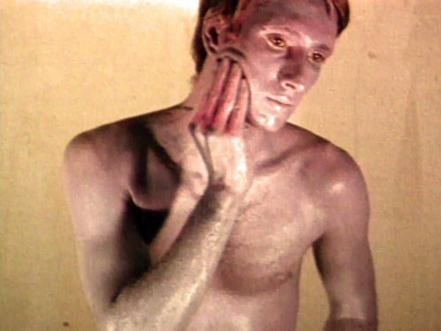 Art Make-Up: No. 1 White, No. 2 Pink, No. 3 Green, No. 4 Black