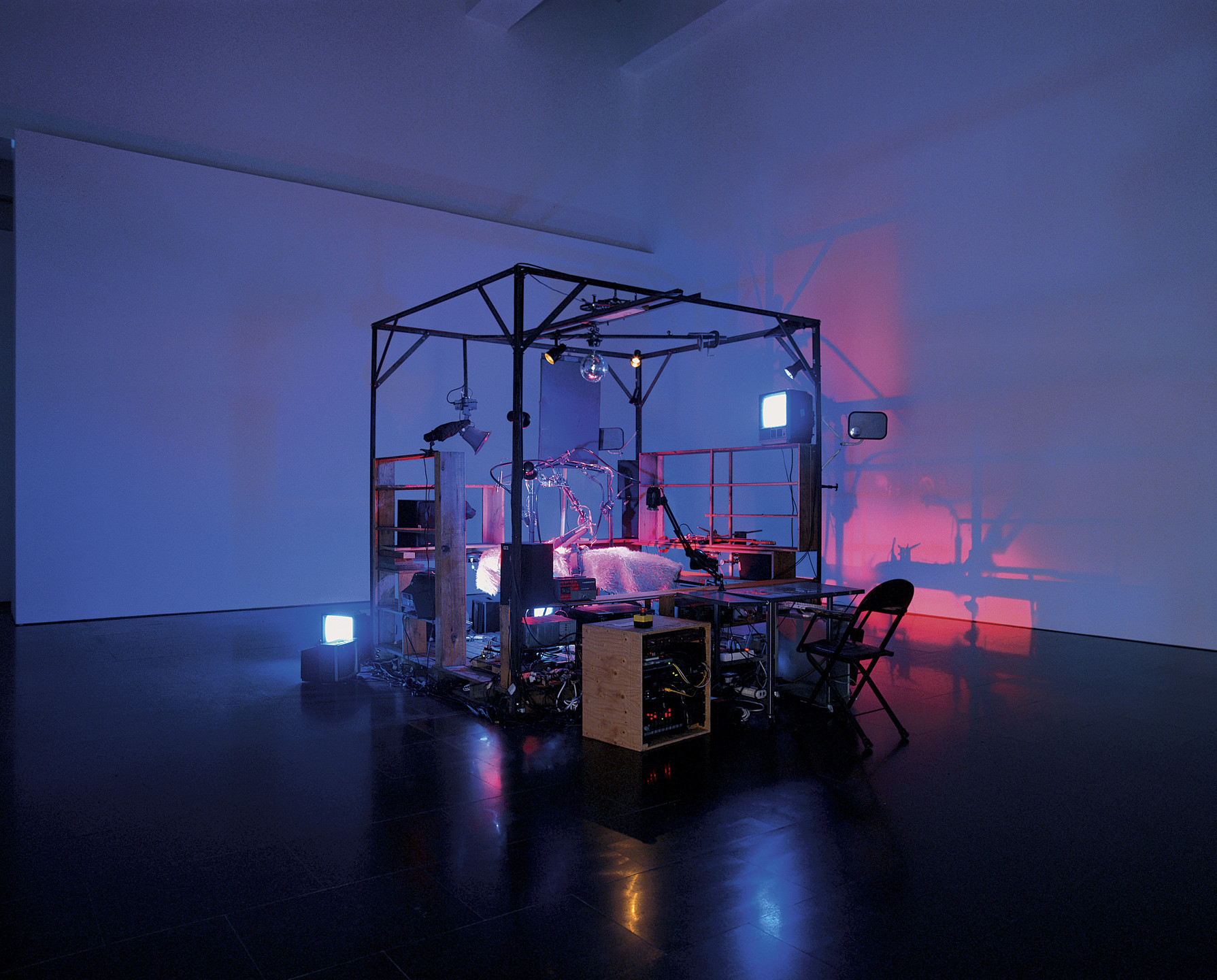 Janet Cardiff, George Bures Miller. The Killing Machine. 2007