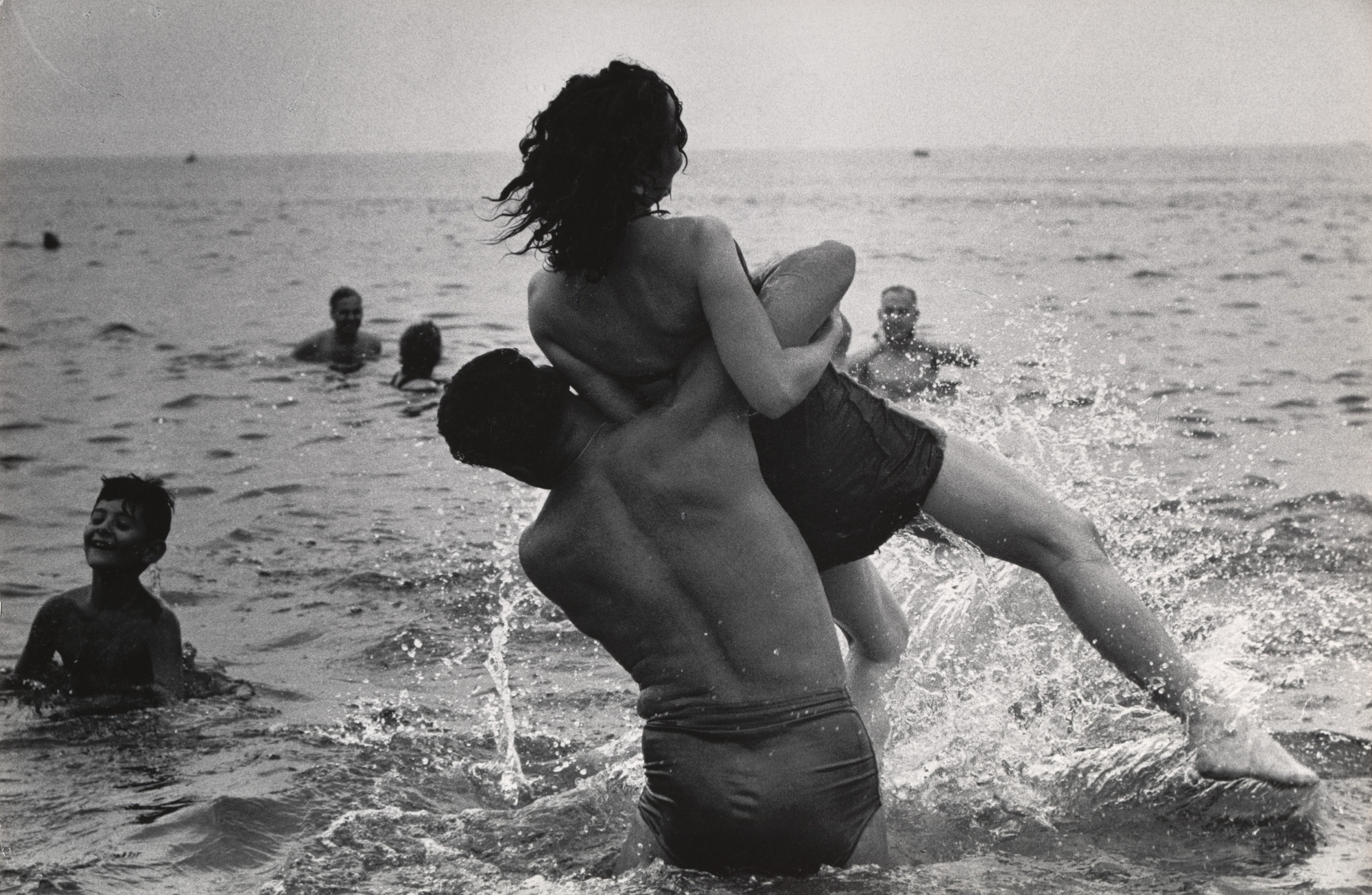 Garry Winogrand. Coney Island, New York. c. 1952