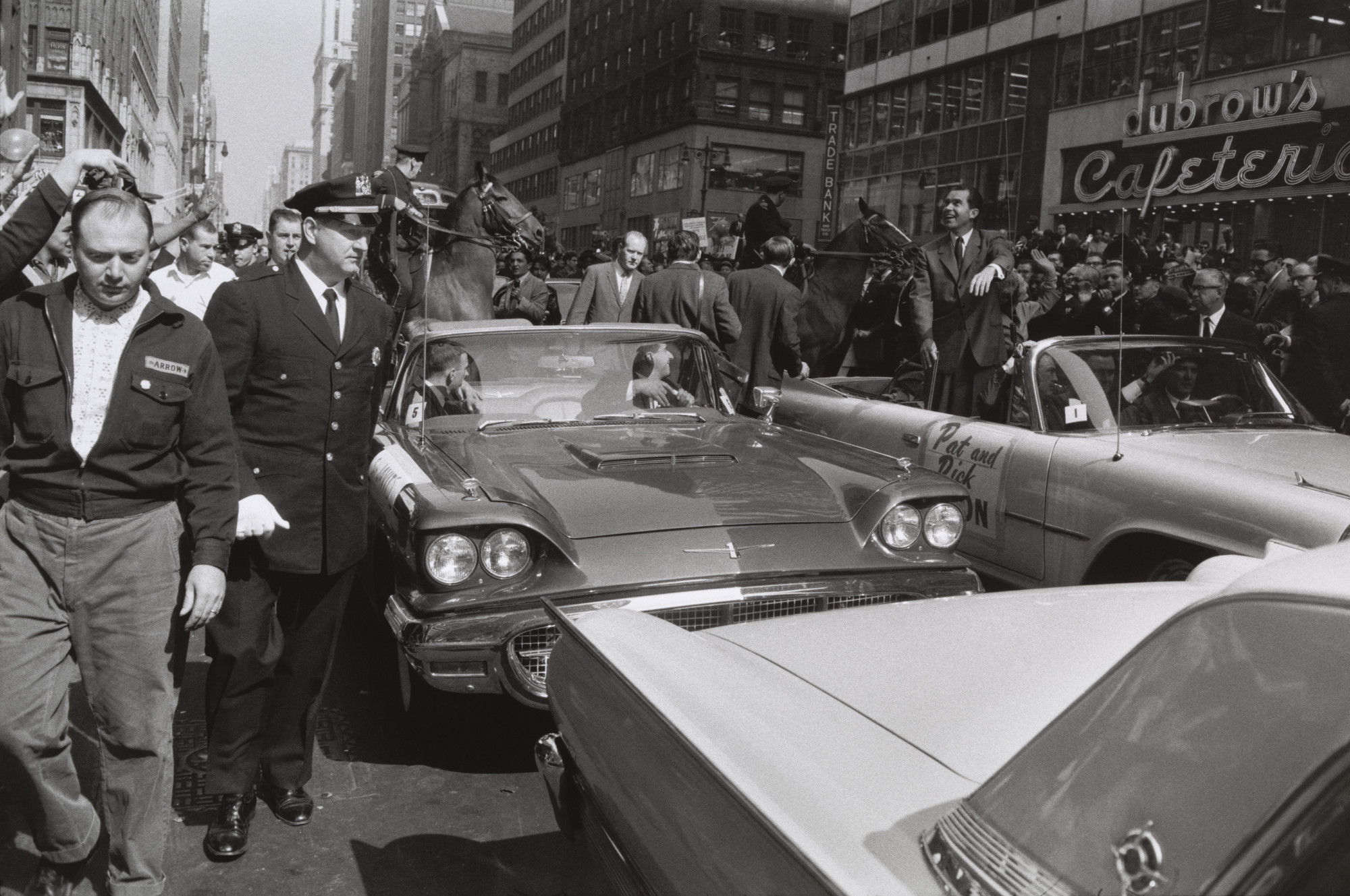 Garry Winogrand. Kennedy-Nixon Presidential Campaign, New York