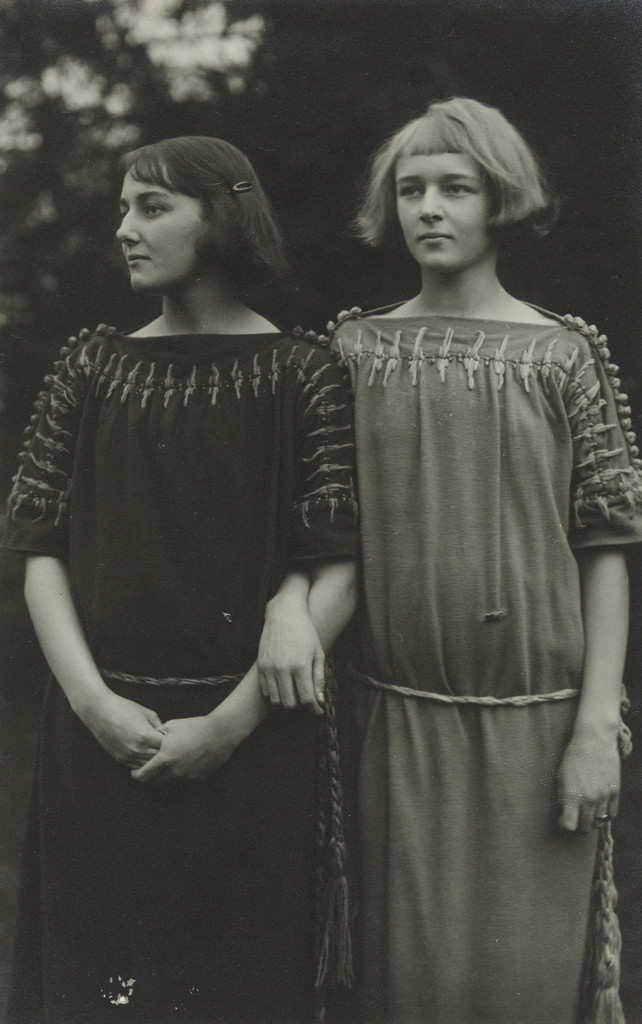 Anne and Elizabeth Breed
