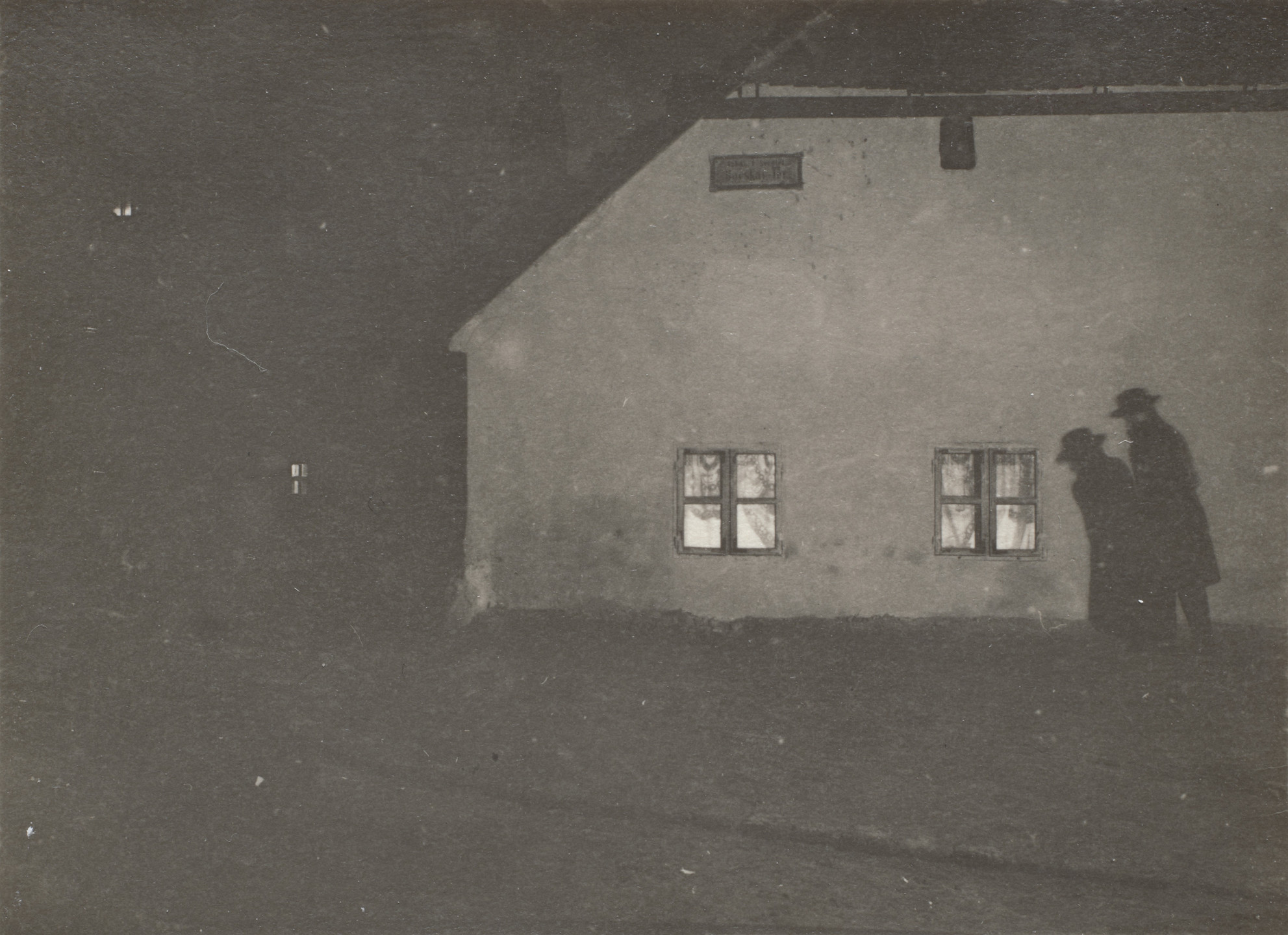 André Kertész. Bocskay-tér, Budapest. 1914