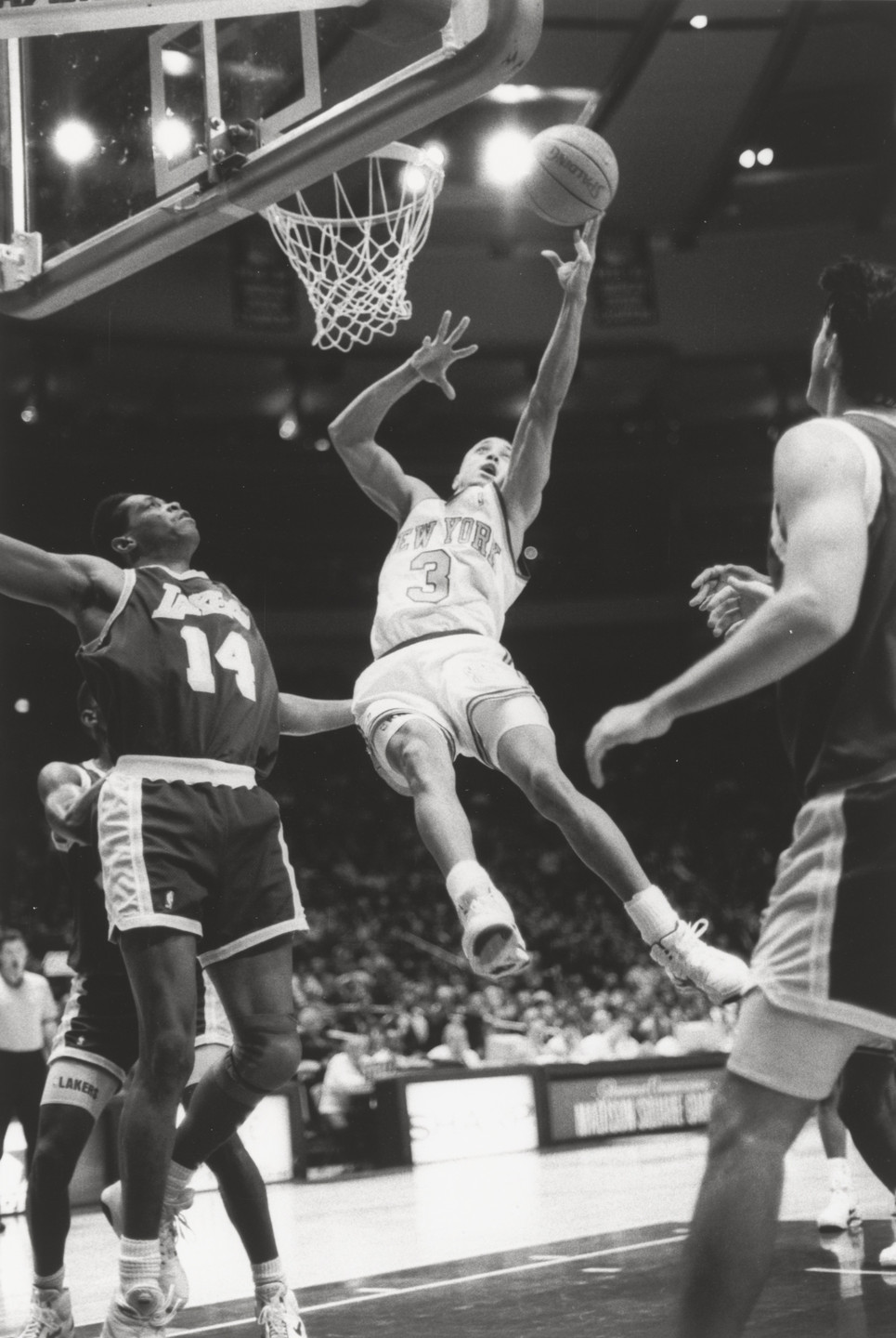 Barton Silverman/The New York Times. Lakers at the Knicks. March 10, 1992