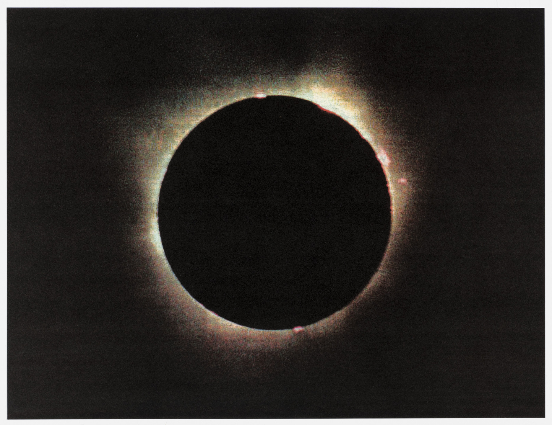 Douglas Gordon. Sun from August 12, 1999. 2011