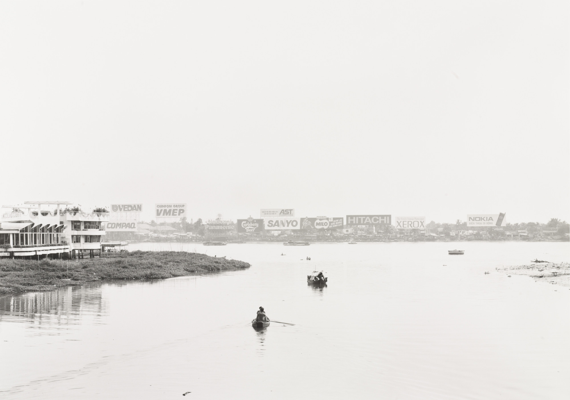 An-My Lê. Untitled, Ho Chi Minh City. 1995
