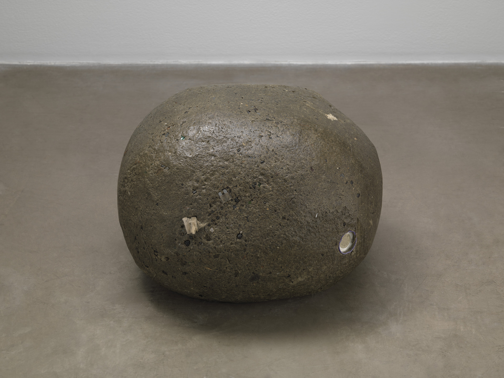 Gabriel Orozco. Yielding Stone. 1992