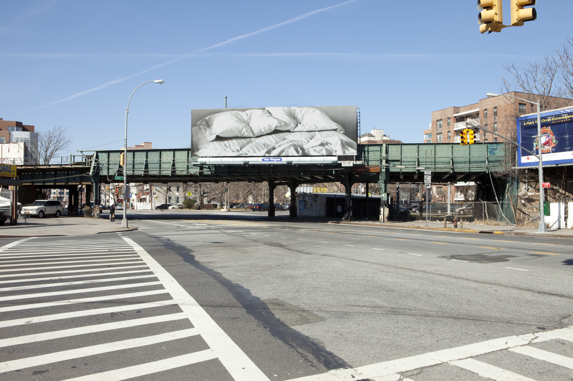 Felix Gonzalez-Torres. 