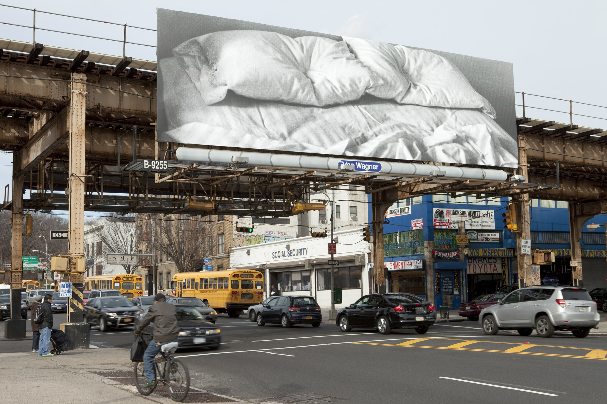 Felix Gonzalez-Torres. 