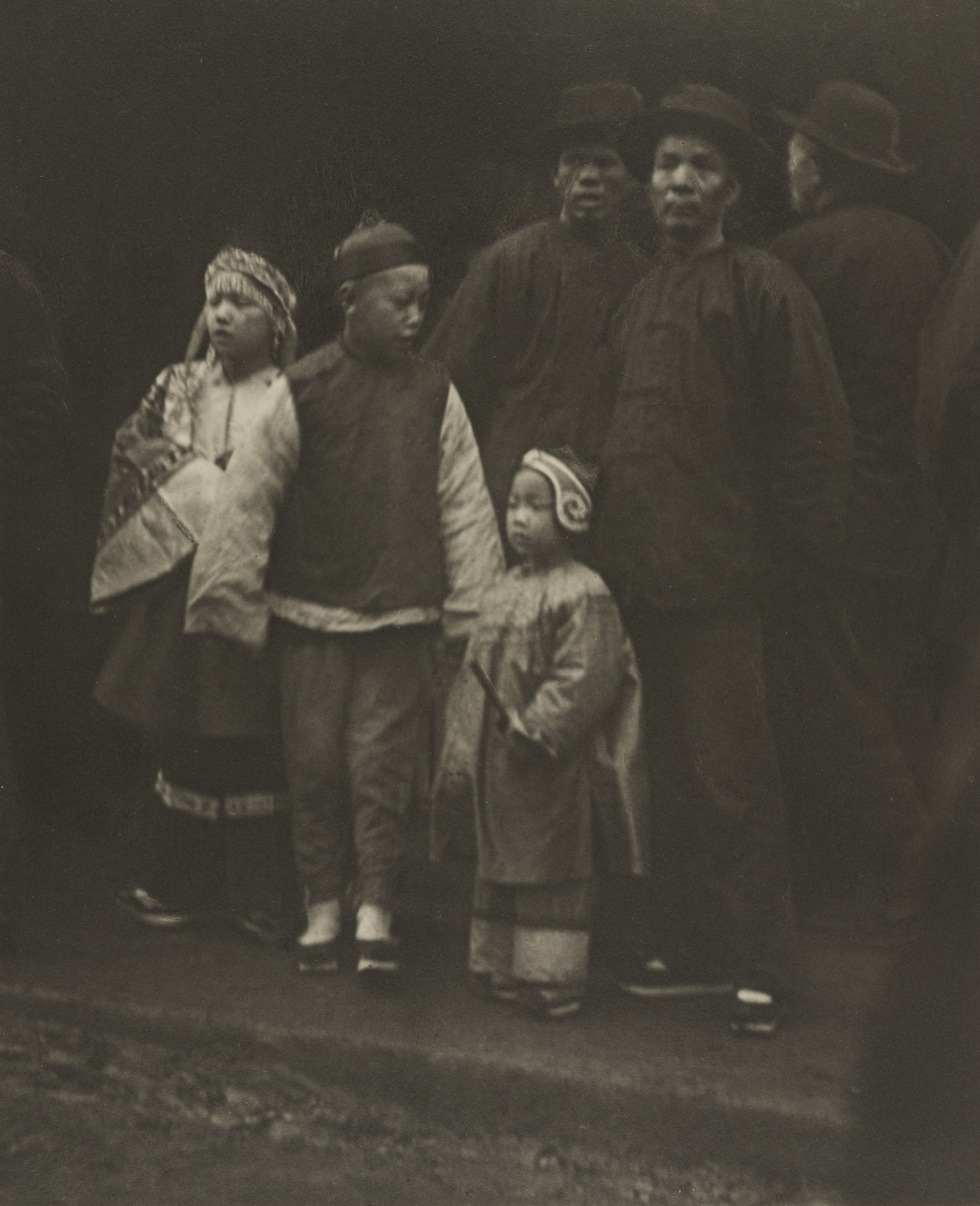 Arnold Genthe. Chinatown Children. 1896-1906