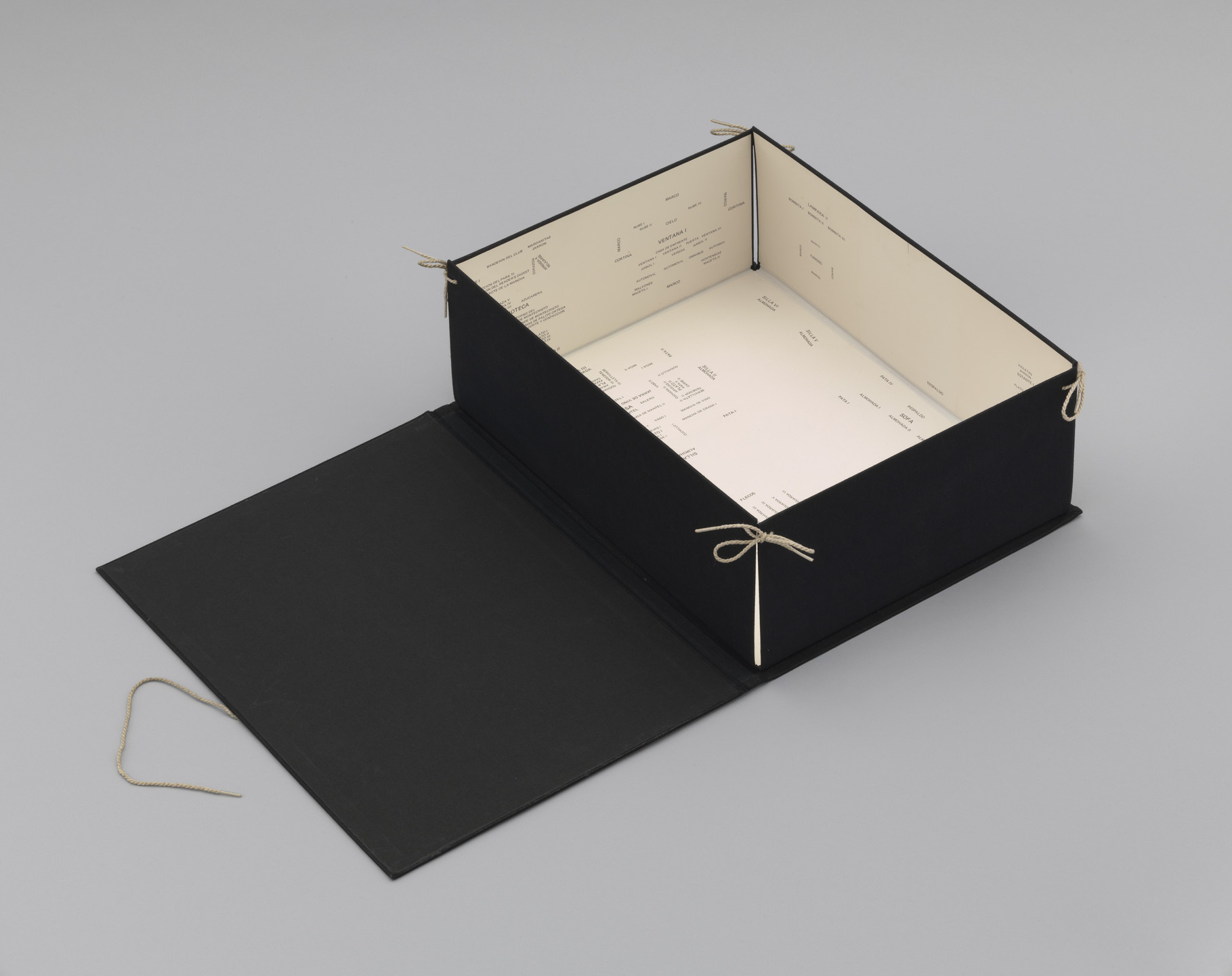 Luis Camnitzer. Living Room (Living-Comedor), Living Room: Model for an Environment. 1968