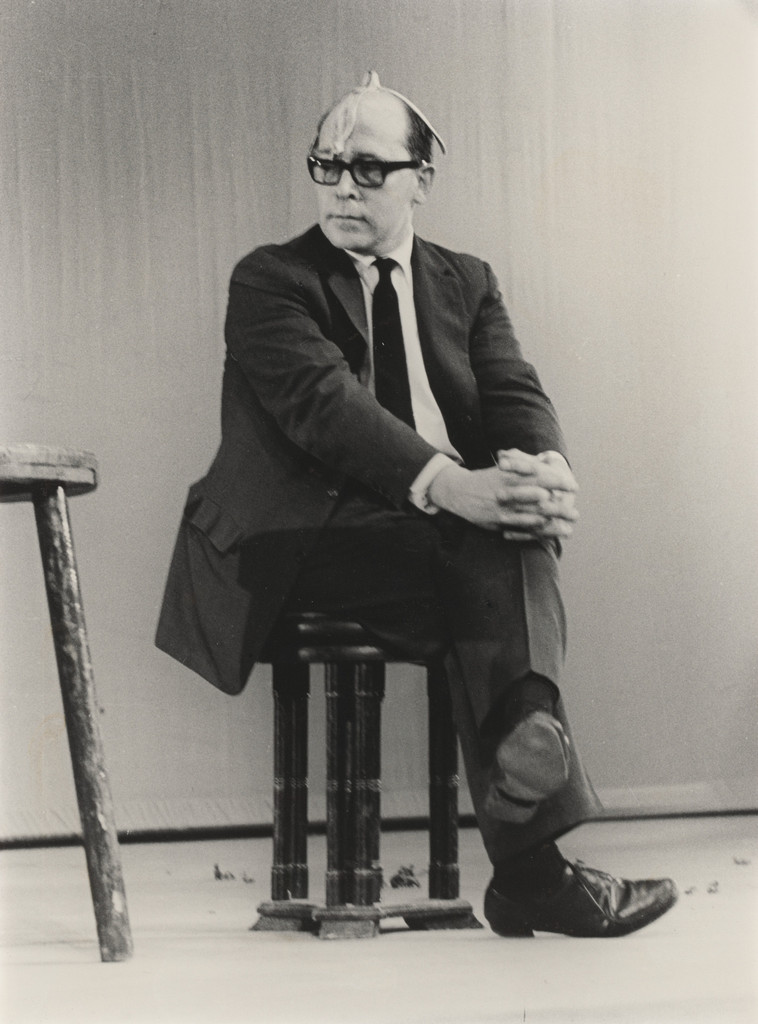 13 Ways to Use Emmett Williams' Skull, performed during Internationaal Programma/Nieuwste Muziek-Nieuwste Theater/Nieuwste Literatuur, De Kleine Komedie, Amsterdam, December 18, 1963