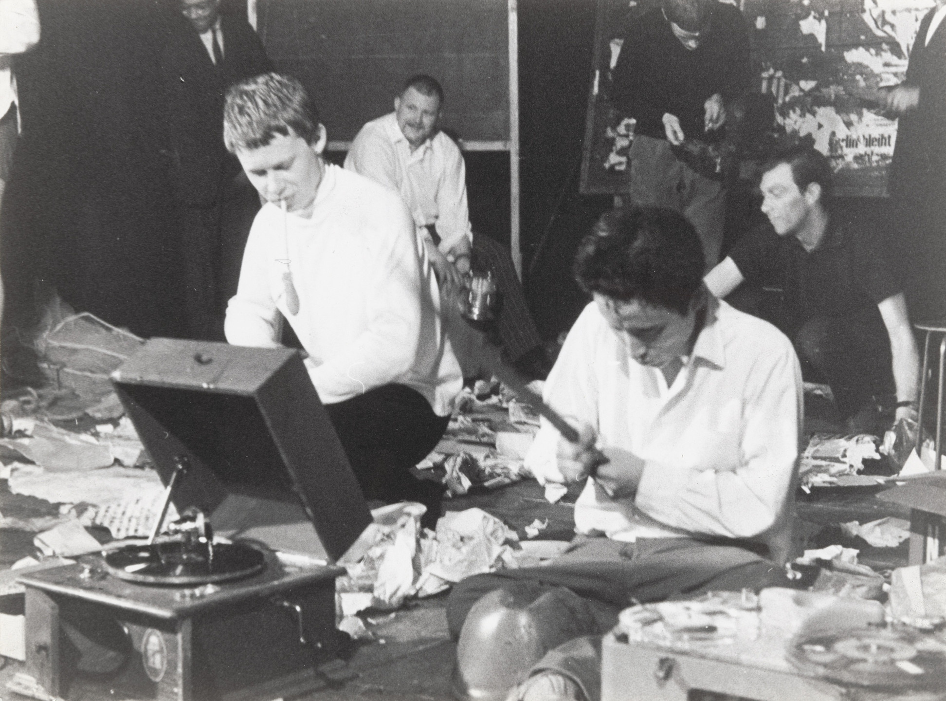 Arthus Carlheinz Caspari, Jürgen Flimm, Nam June Paik, Benjamin Patterson, Tomas Schmit, Wolf Vostell. Simultaneous Performances, performed during Neo-Dada in der Musik, Kammerspiele, Düsseldorf, June 16, 1962. 1962