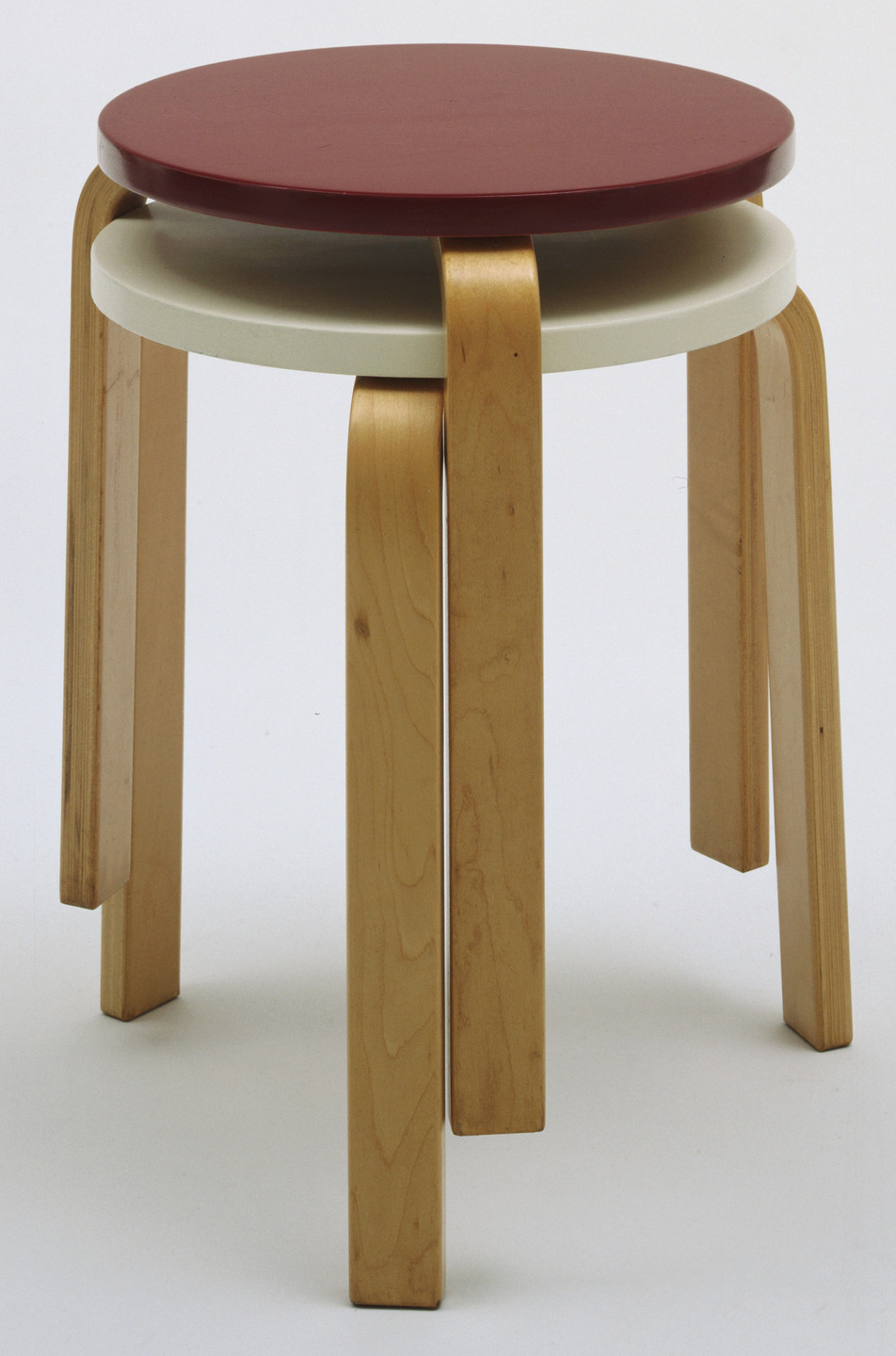 Alvar Aalto. Stacking Stools (model 60). 1932–1933