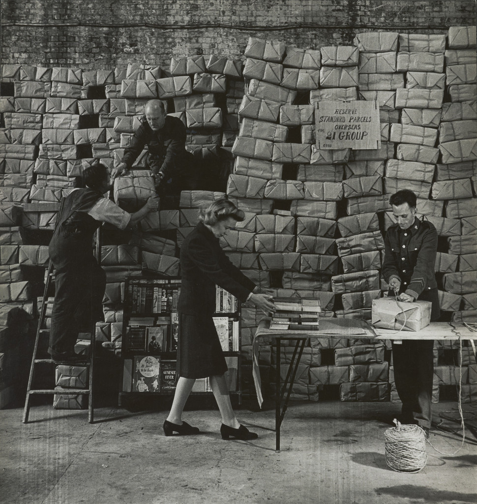 Packaging Post for the War, Bill Brandt, c. 1942