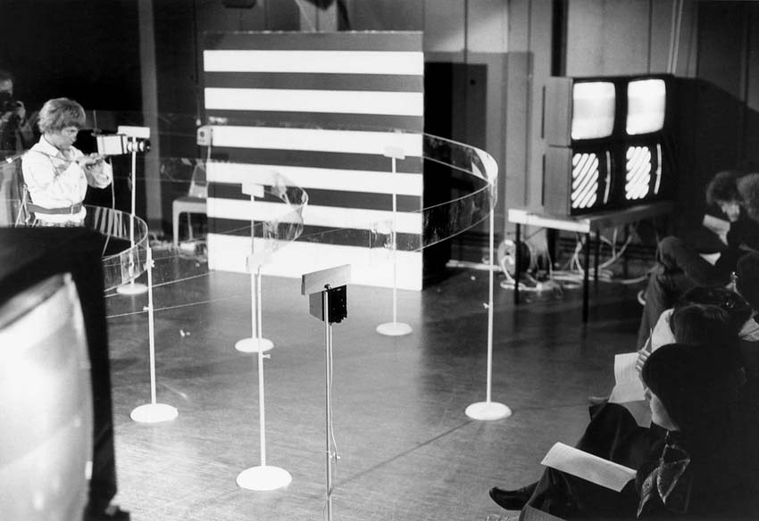 Adjungierte Dislokationen II (Adjunct Dislocations II)