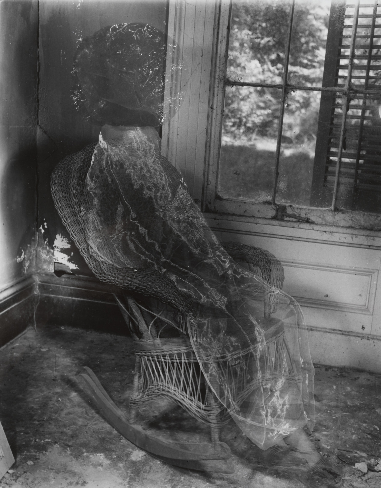 Clarence John Laughlin. The House of the Past