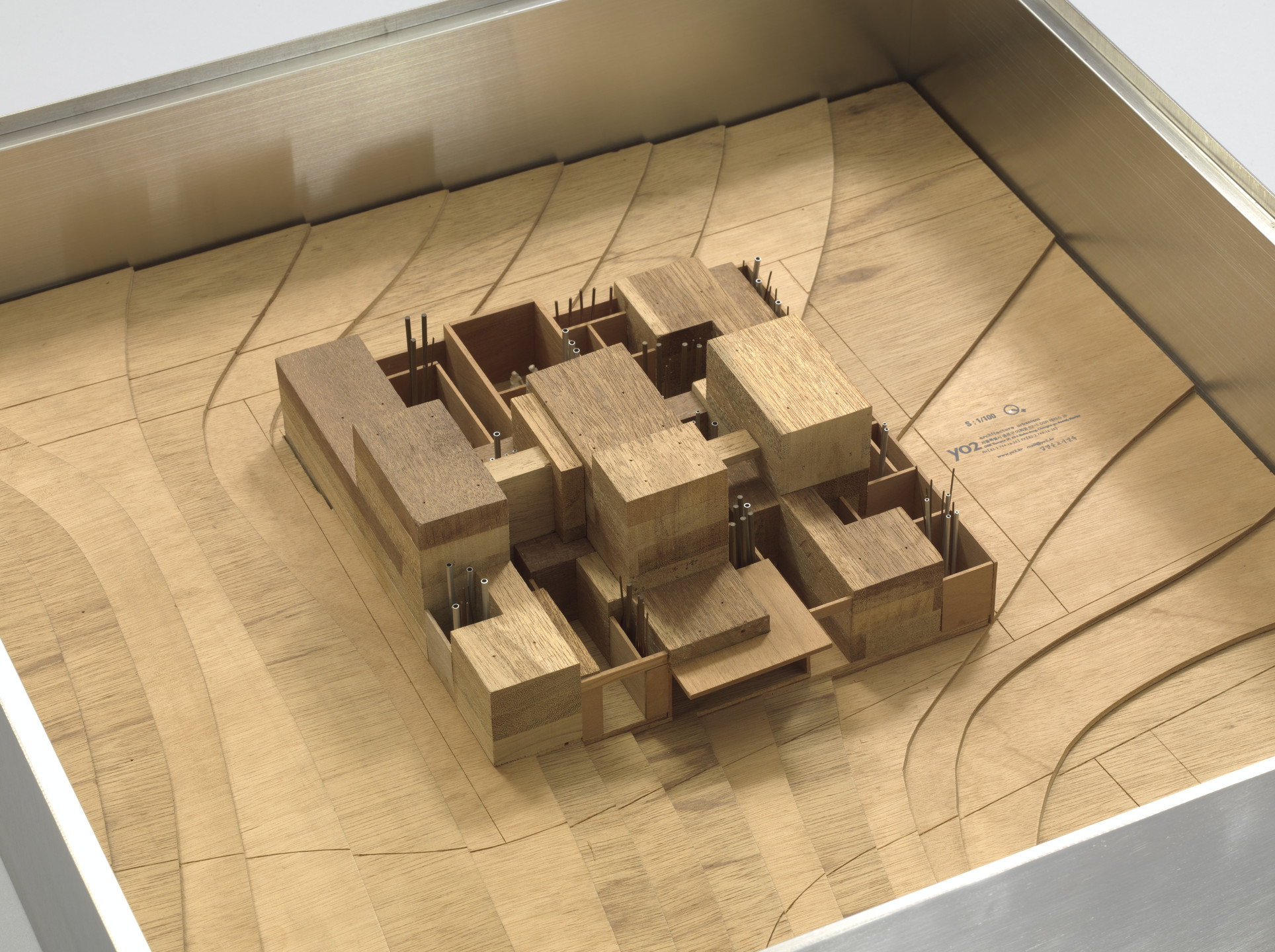 Young Joon Kim. Jahajae, Heyri Art Valley, Paju-si, Gyeonggi-do, Korea (Scale model 1:100). 2001-2003