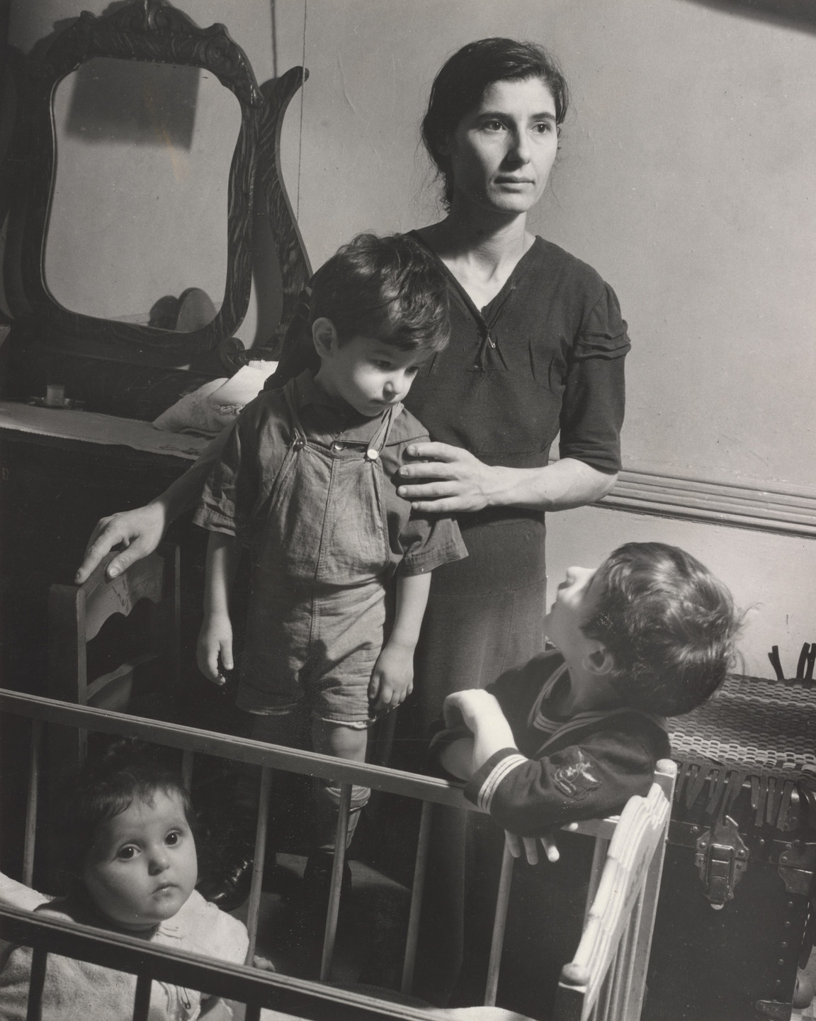 Arnold Eagle. Courage, Lower East Side, N.Y.. 1938