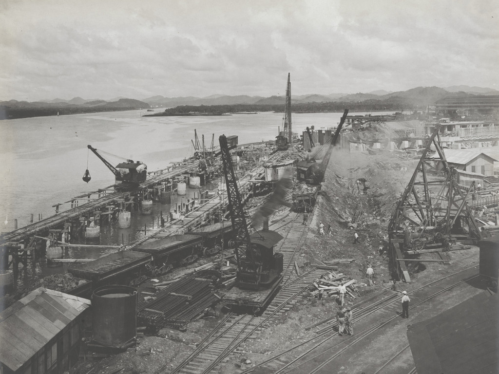 Balboa Terminals. Reloader Wharf, Coaling Plant. Foundations and excavation for Anchor Wall at rear of dock