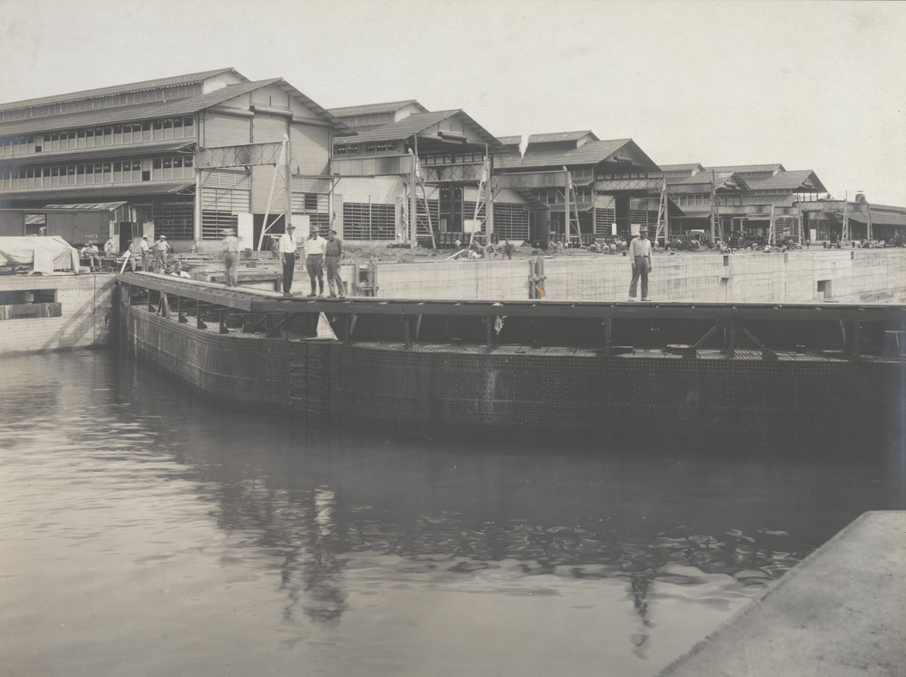 Balboa Terminals. Gates to Dry Dock #1 closed after flooding