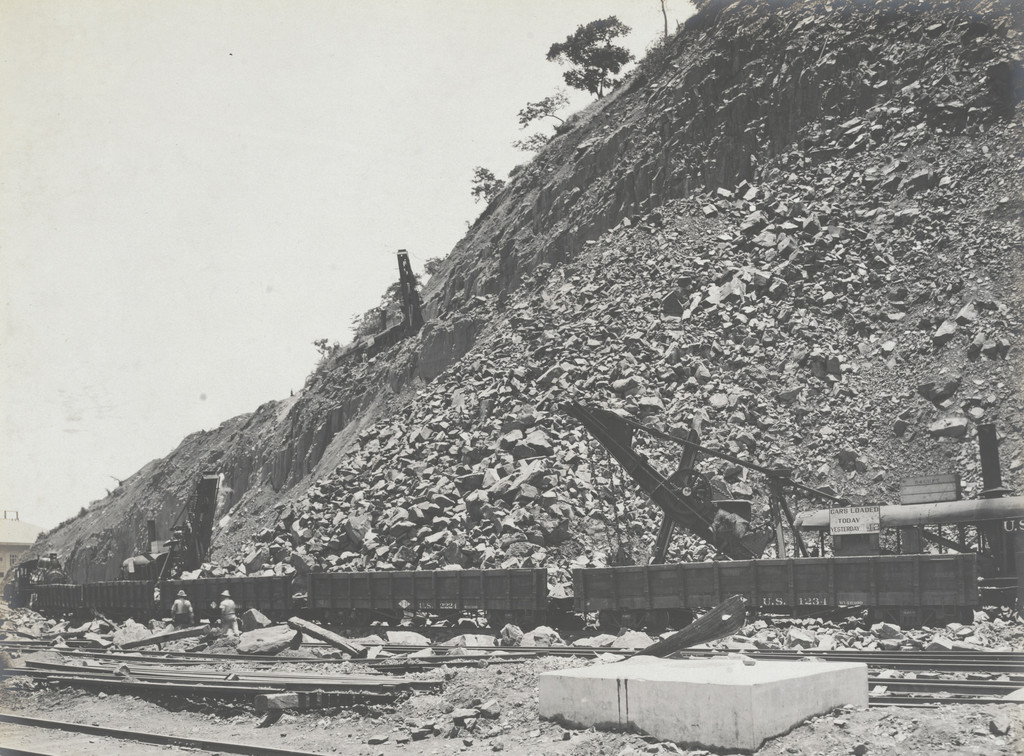 Balboa Terminal. Sosa Hill Quarry. Steam shovels working in heavy rock
