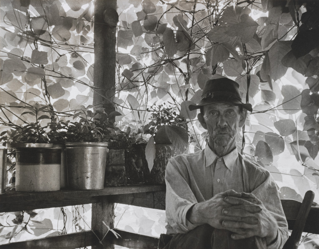 "When a man gits old he just likes to sit without no botherment"