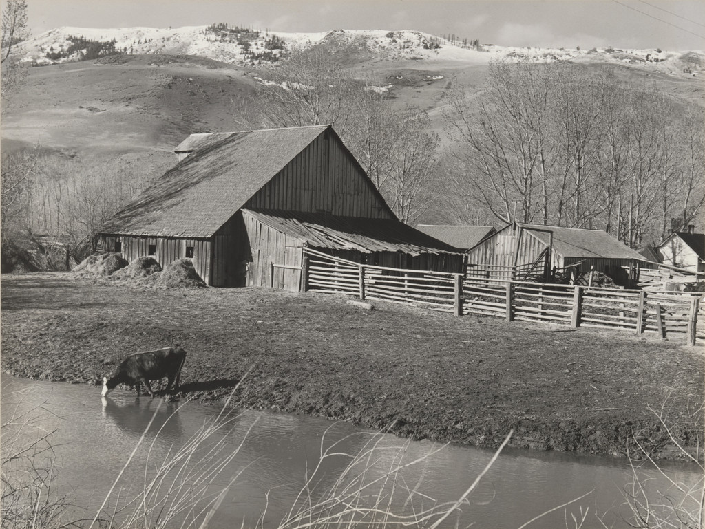 Farm, Grande Ronde Valley, Oregon