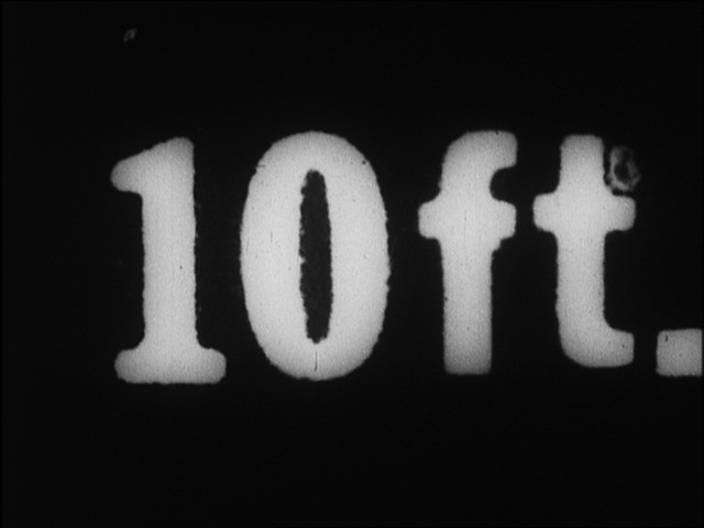 George Maciunas. 10 Feet (Fluxfilm no. 7)