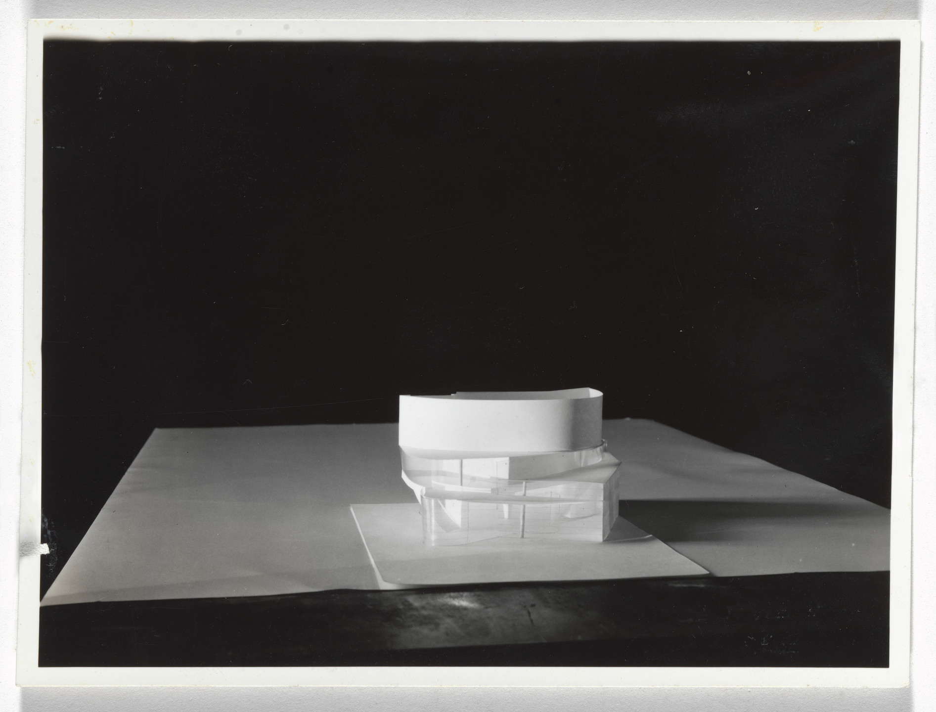 Álvaro Siza. Banco Pinto &amp; Sotto Mayor, Oliveira de Azeméis, Portugal (View of the model). 1971-1974