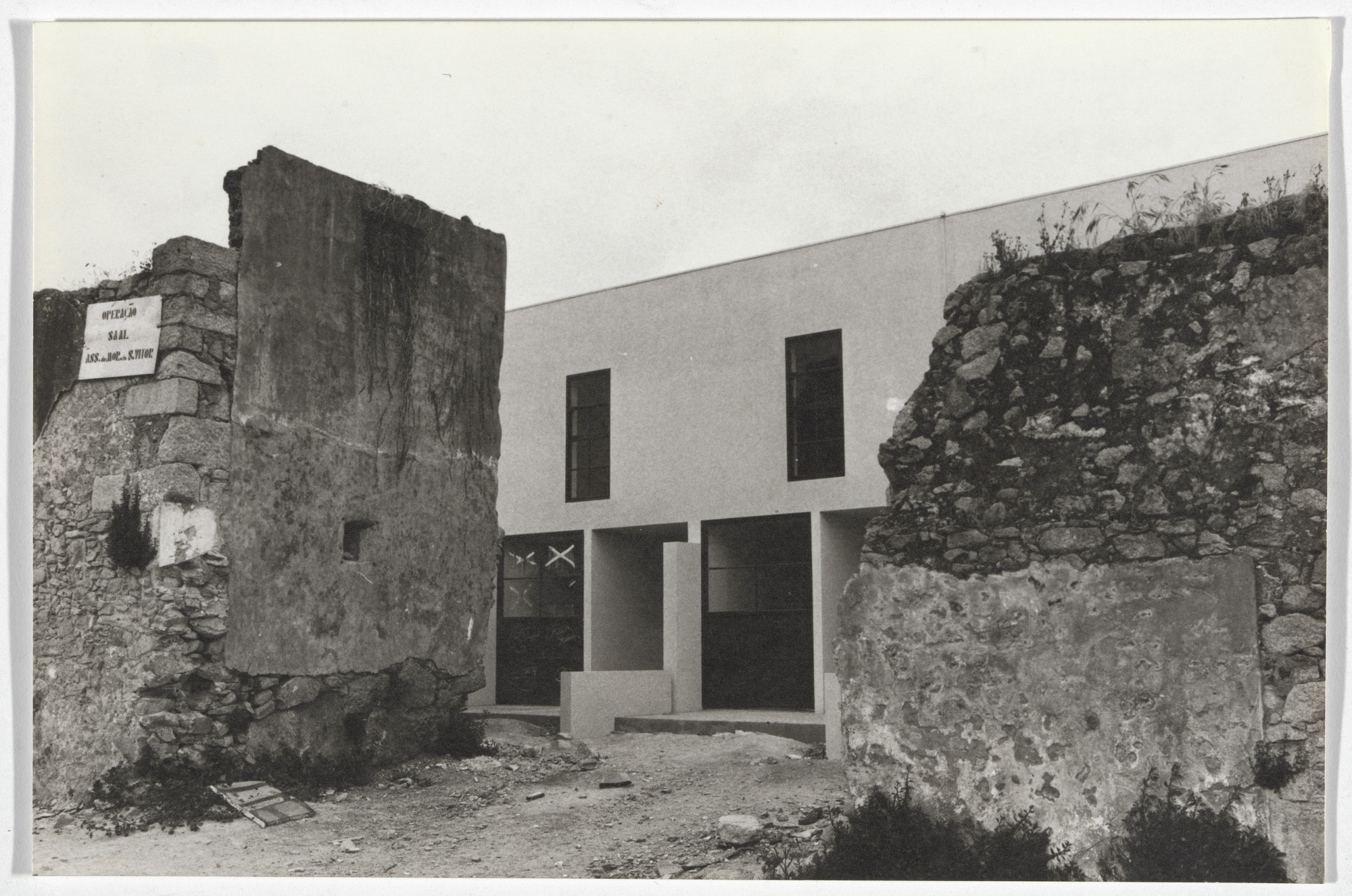 Álvaro Siza. SAAL S. Victor Social Housing, Porto, Portugal. 1974