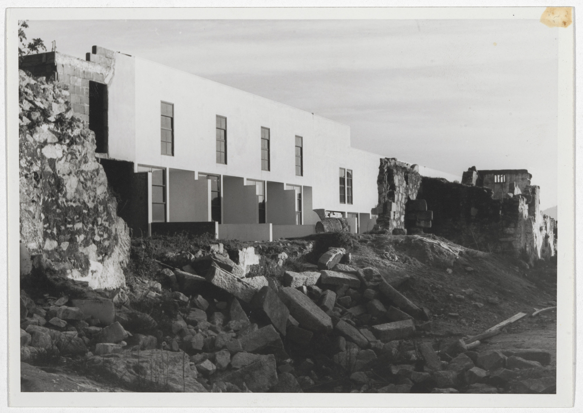 Álvaro Siza. SAAL S. Victor Social Housing, Porto, Portugal. 1974-1977