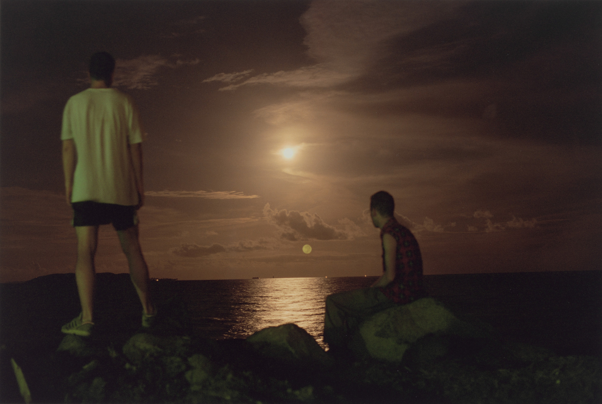 Wolfgang Tillmans. moonrise, Puerto Rico. 1995