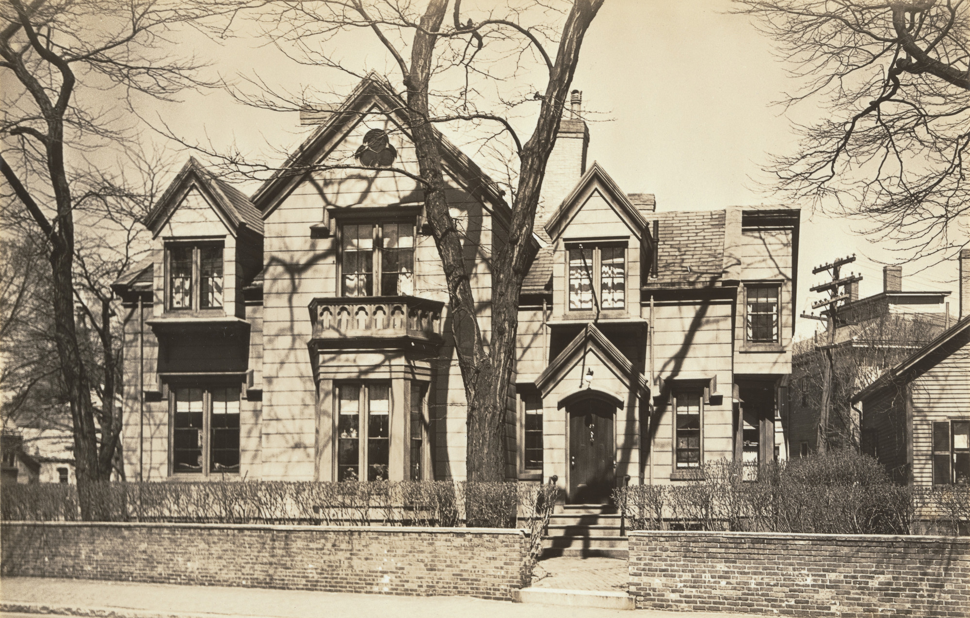 Walker Evans. Gothic House, Cambridge, Massachusetts
