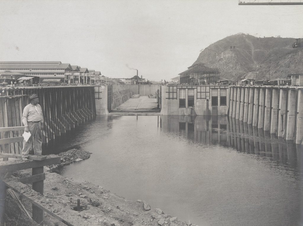 Balboa Terminals. Dry Dock #1 and entrance basin from the dike