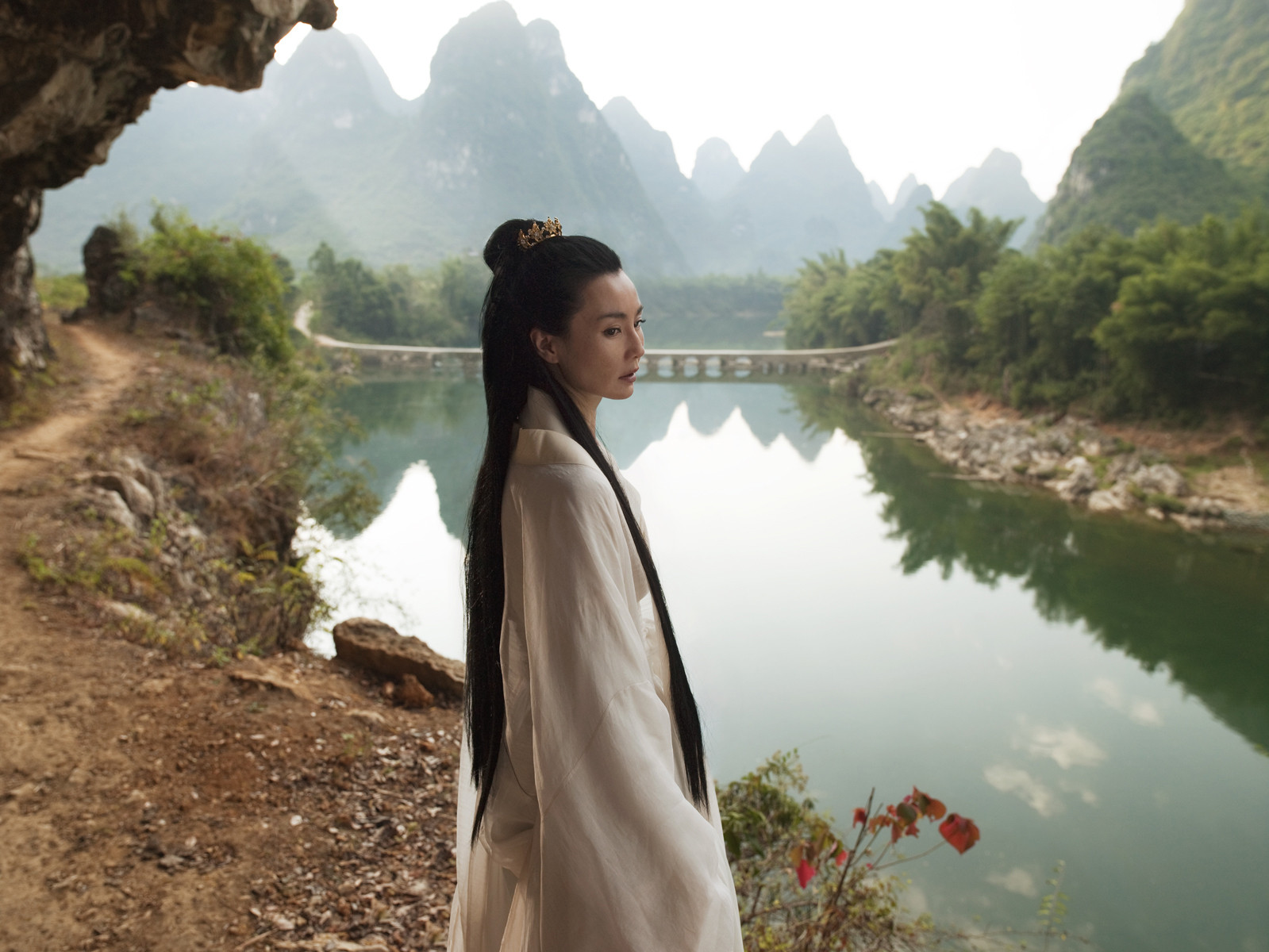 Isaac Julien. Ten Thousand Waves. 2010
