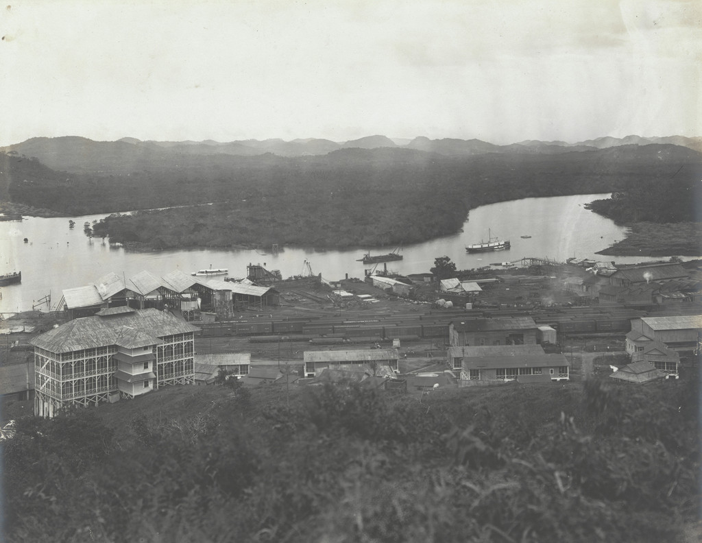 Balboa Marine Shops and axis of Canal, looking west from Sosa Hill
