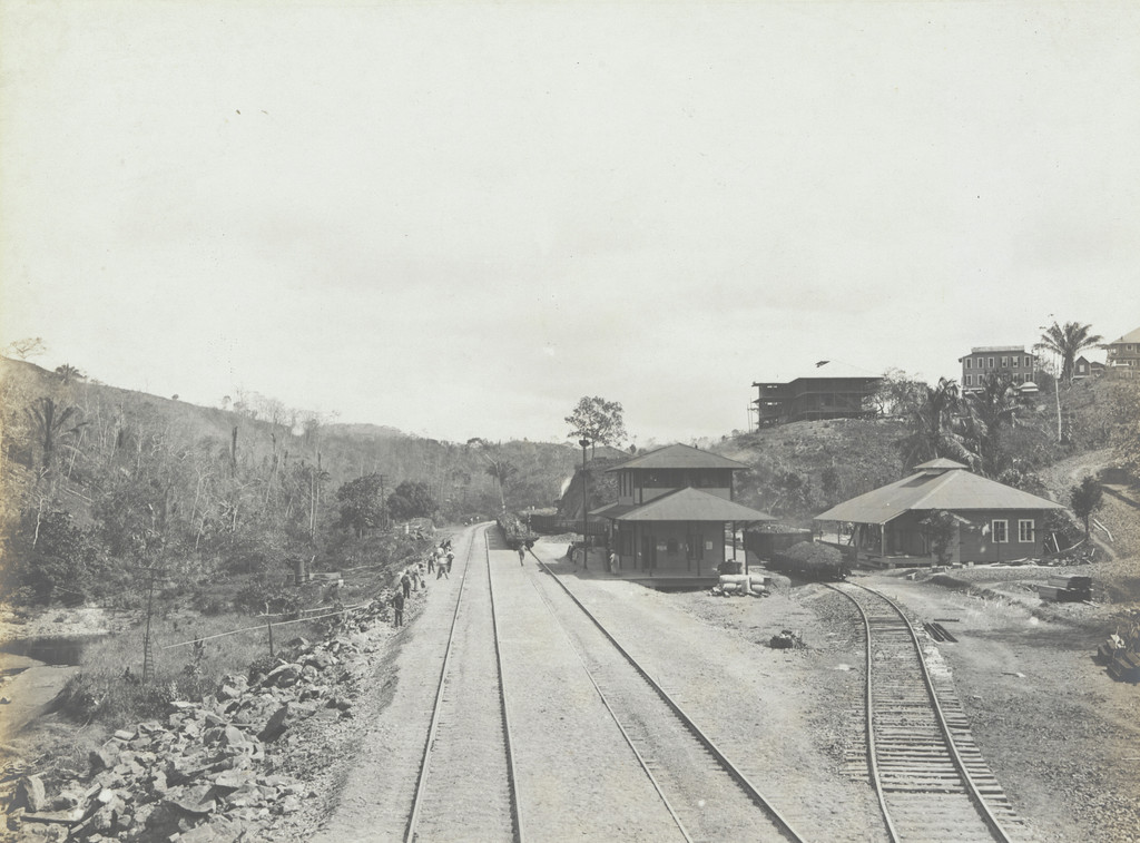 The Panama R.R. Station at Bas Obispo. Looking north