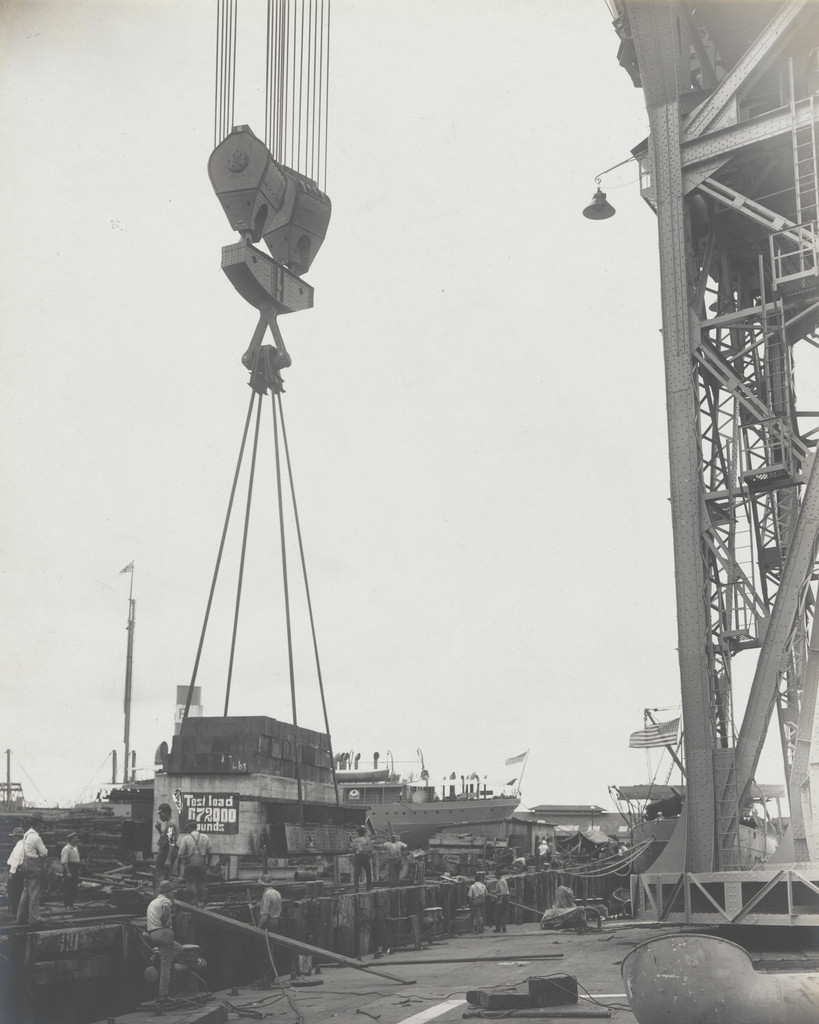 Floating crane "Ajax" test. 250 ton test load
