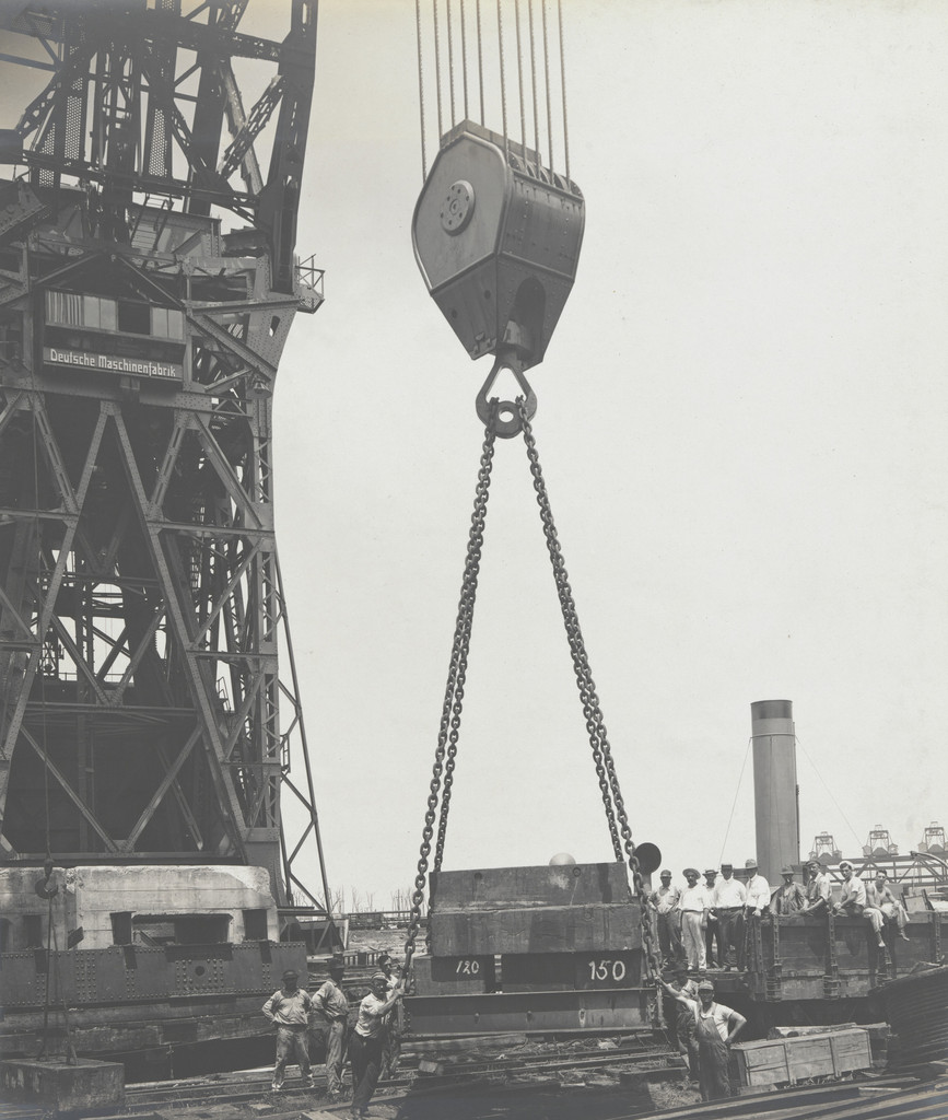 Floating crane "Ajax". Test load used for 15, 20, 62 1/2 and 75 tons