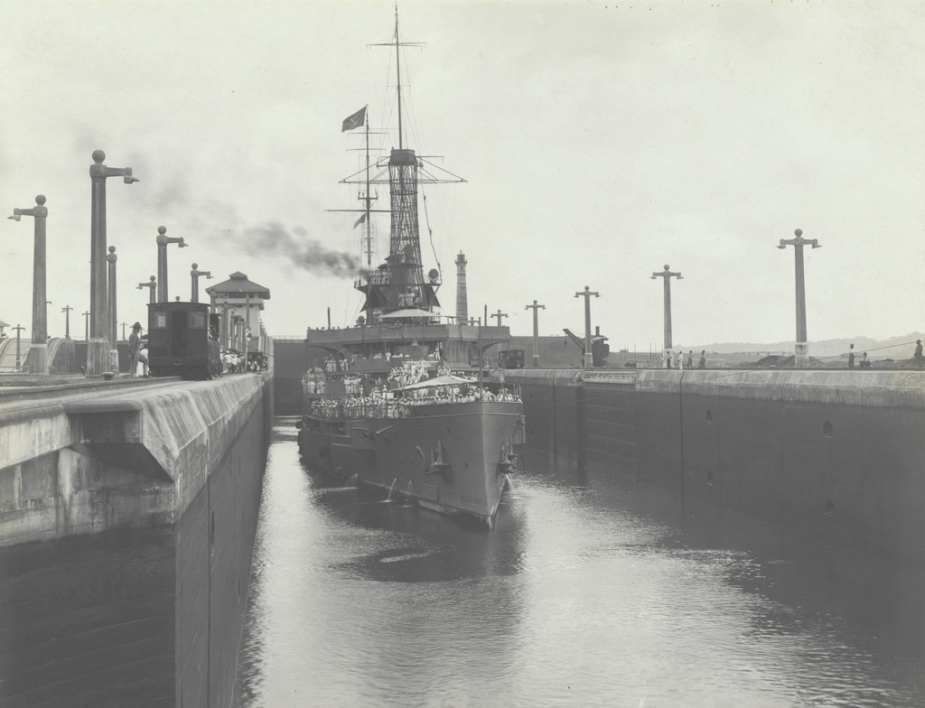 U.S.S. Tennessee in Gatun middle lock