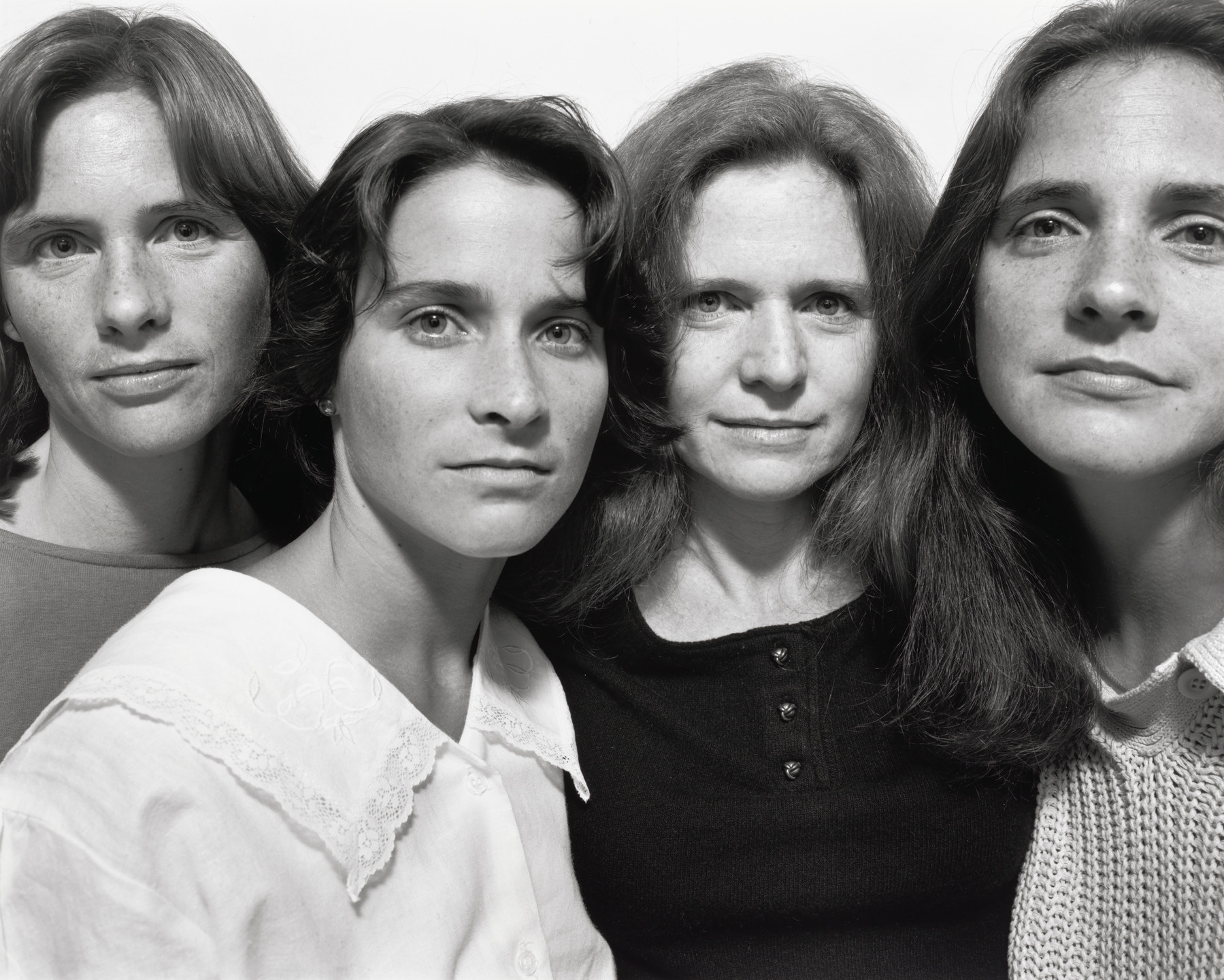 Nicholas Nixon. The Brown Sisters, Cambridge, Massachusetts. 1986