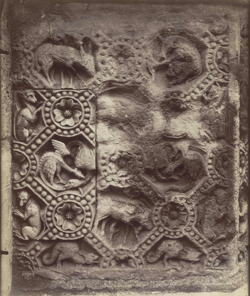 Notre-Dame, Porte Rouge