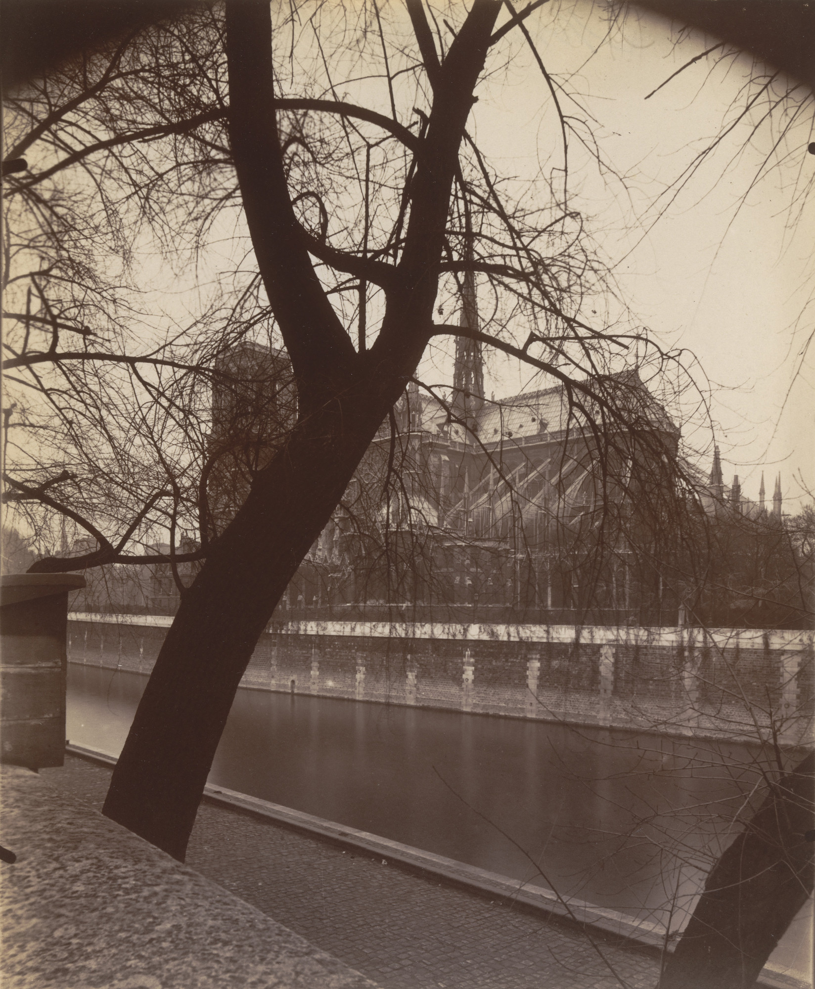 Eugène Atget. Notre-Dame